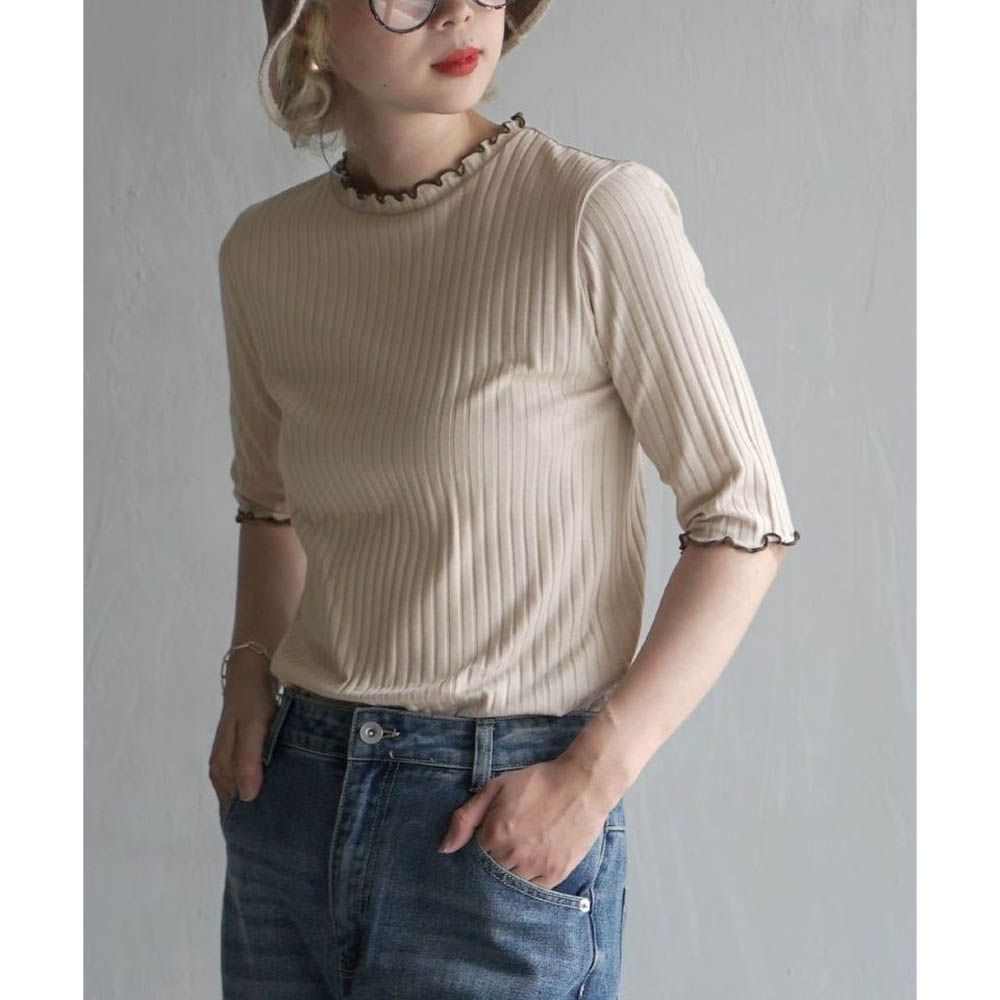 [熱銷款]木耳羅紋修身短袖上衣-白x咖滾邊