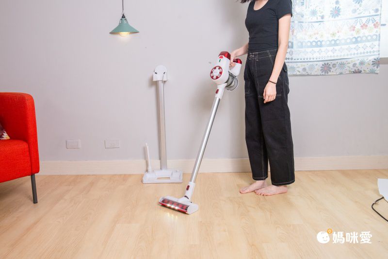 Jway - 無線四合一數位吸塵器(濕拖除螨版) JY-SV09M-白