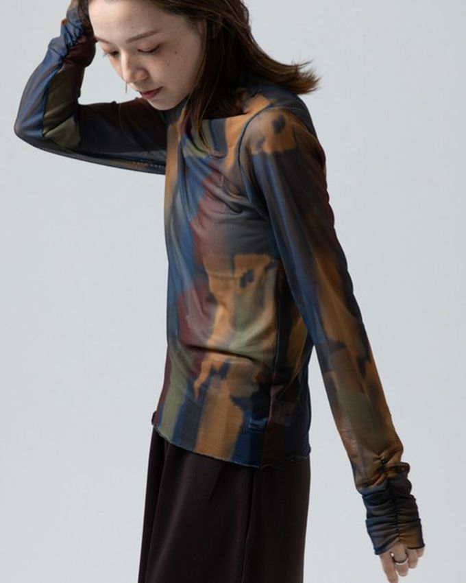 日本 gleam - 水彩畫風透膚皺摺高領長袖上衣-水藍x綠系