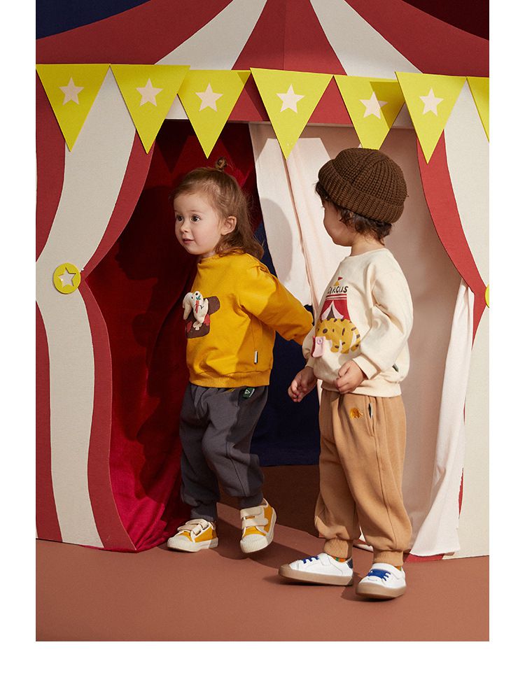 立體童趣圓領長袖上衣-花豹-杏色