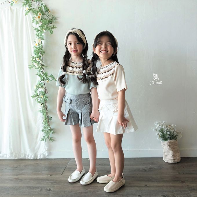 韓國 Jmsnail - 胸前針織花邊裝飾短袖上衣-米白