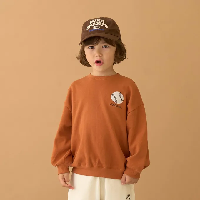 日本 b-ROOM - 100%棉 運動風印花縮口大學長袖上衣-橄欖球-燕麥