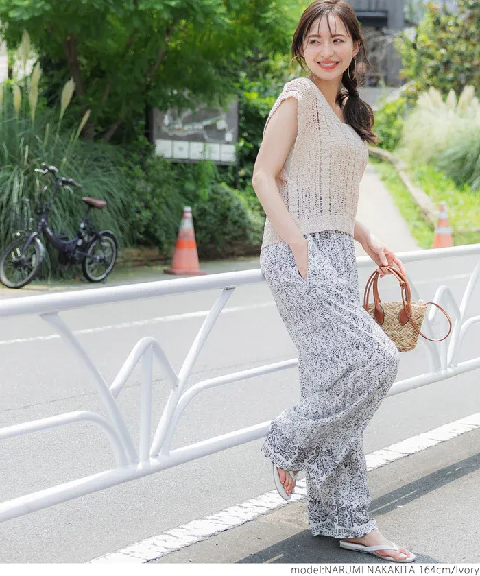 日本 COCA - 清新花朵鉤針小背心-米杏