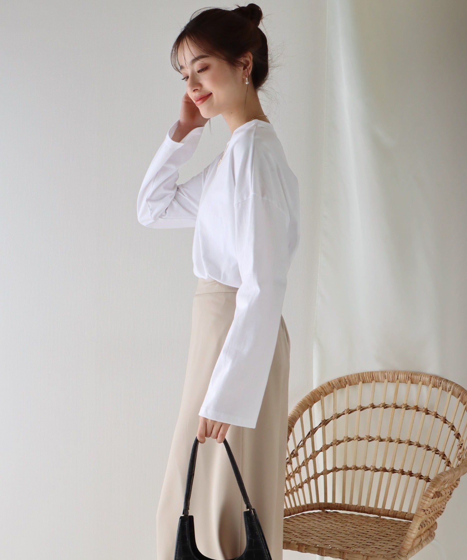 日本 BLUE EAST - 圓領百搭柔軟薄長袖上衣-條紋-深藍