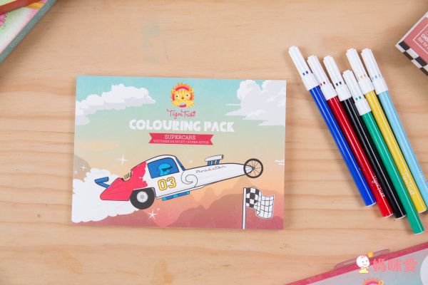 打開就有豐富場景！澳洲【Tiger Tribe】磁鐵玩具＆輕巧著色盒