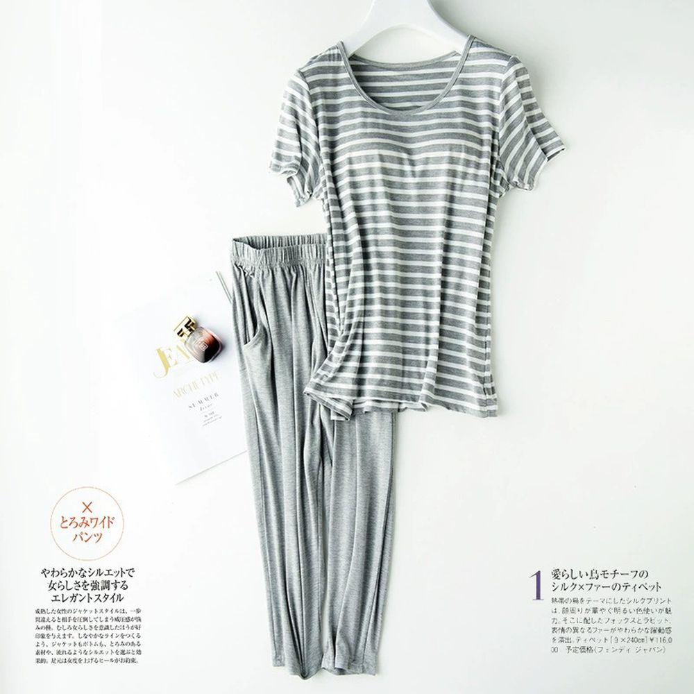 莫代爾絲柔Bra家居服套裝-短袖X七分褲-灰白條紋