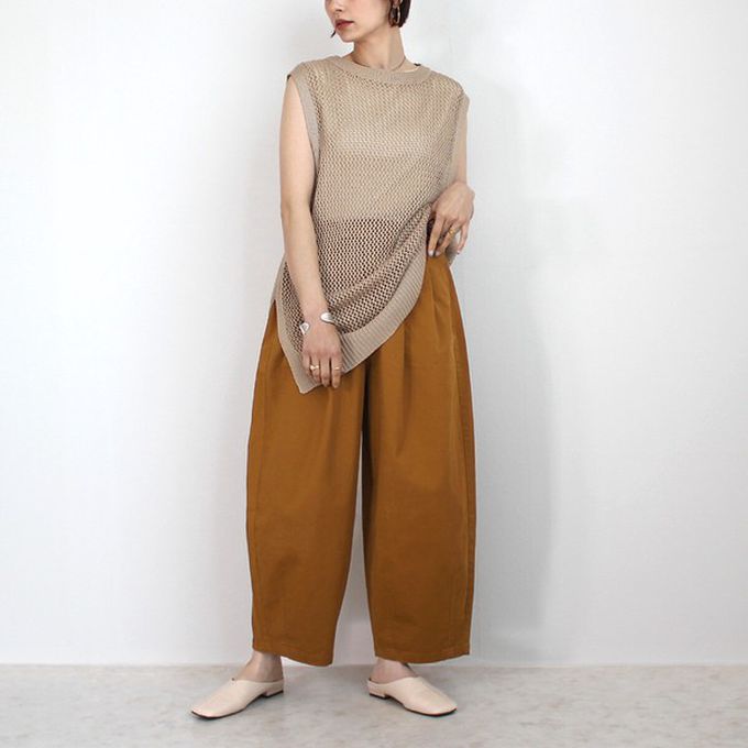 日本女裝代購 - [熱銷款] 超藏肉休閒錐形美腿褲-白