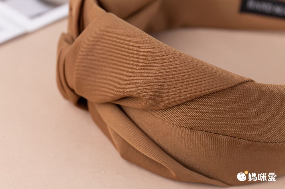 時髦復古布藝打結寬版髮箍-黑色