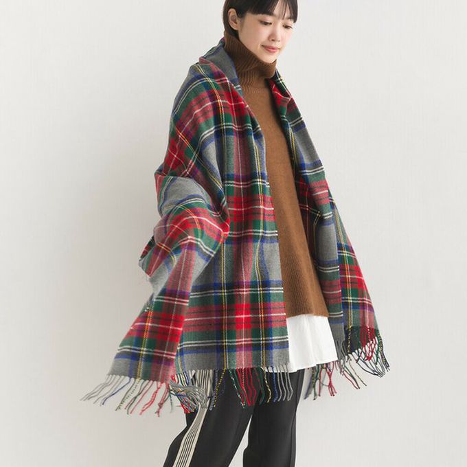 日本 OMNES - 羊毛混紡經典格紋圍巾披肩-F(黑x白)