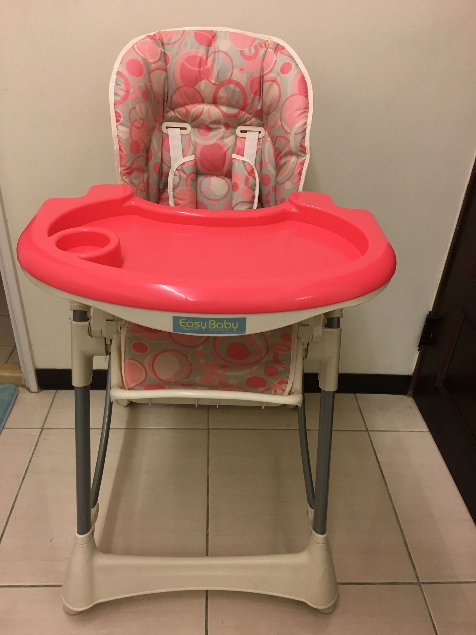 Easy baby 台灣製 頂級豪華版兒童餐椅 八成新（座布、安全帶全新✨）售2850