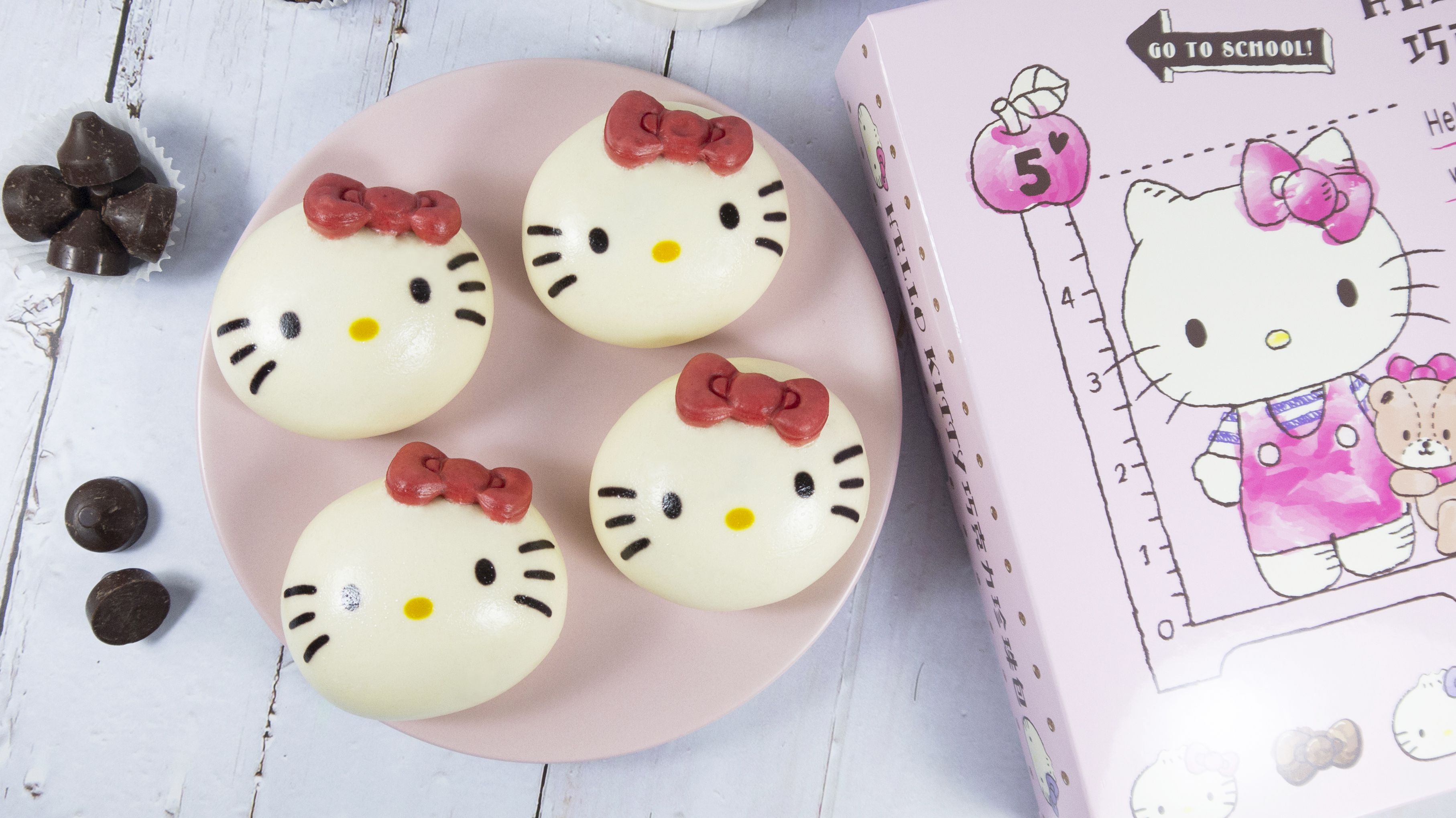 Hello Kitty 強勢回歸！超可愛造型包子、刈包 ❤ 輕鬆擄獲孩子的心