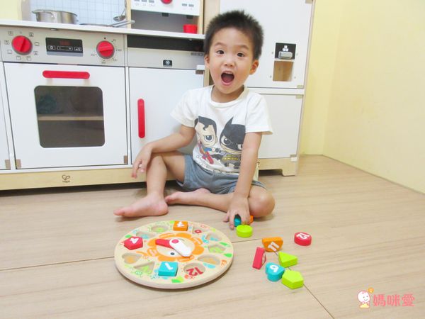 Hape - 快樂時鐘立體木拼圖-(新版)