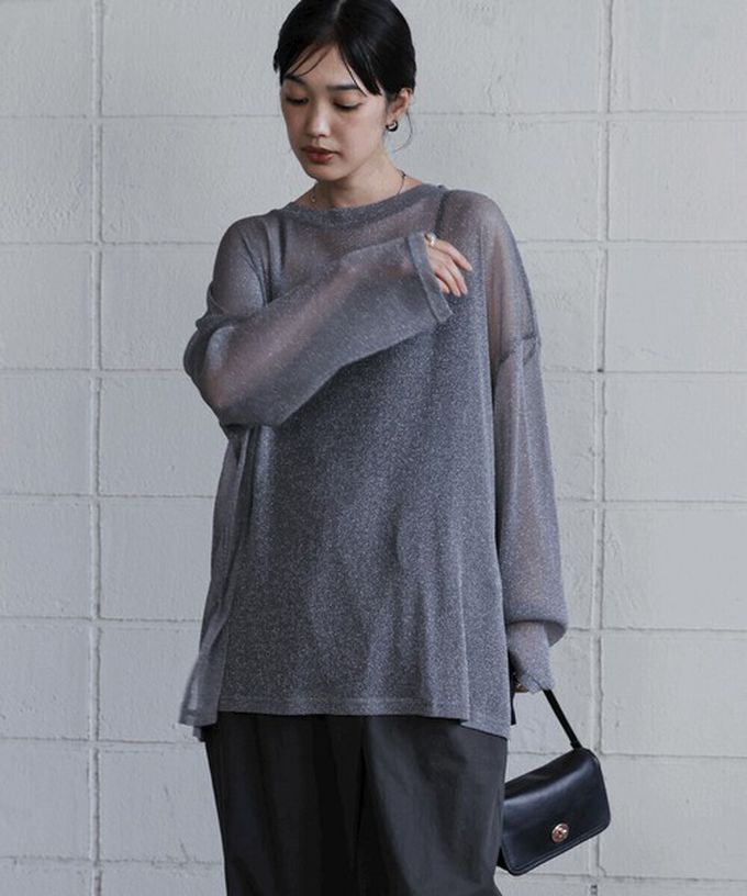 日本 Bab - 光澤閃耀透膚寬版長袖上衣-淺杏