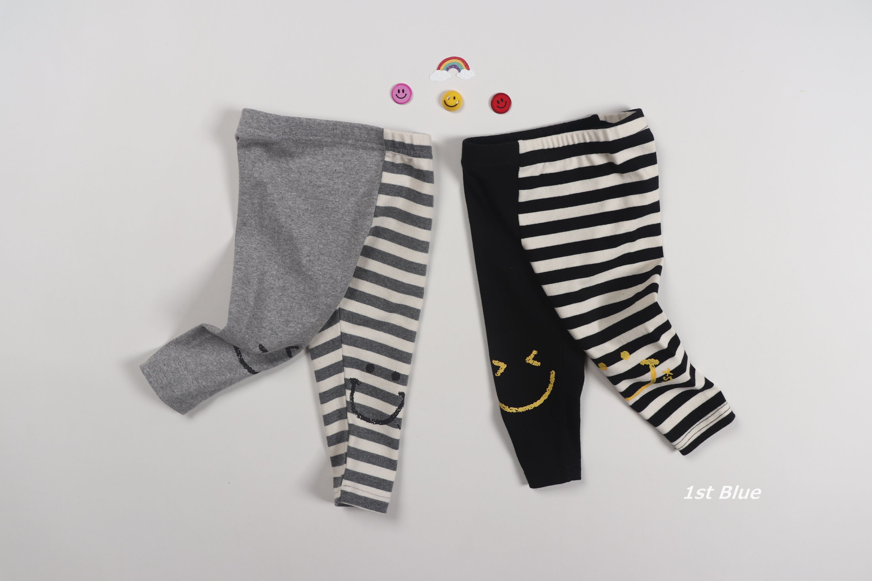 韓國 First Blue - 不對稱設計微笑條紋內搭褲-灰