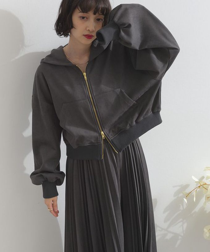 日本 ELENCARE DUE - 輕盈絨皮感雙拉鏈短版連帽外套-象牙米