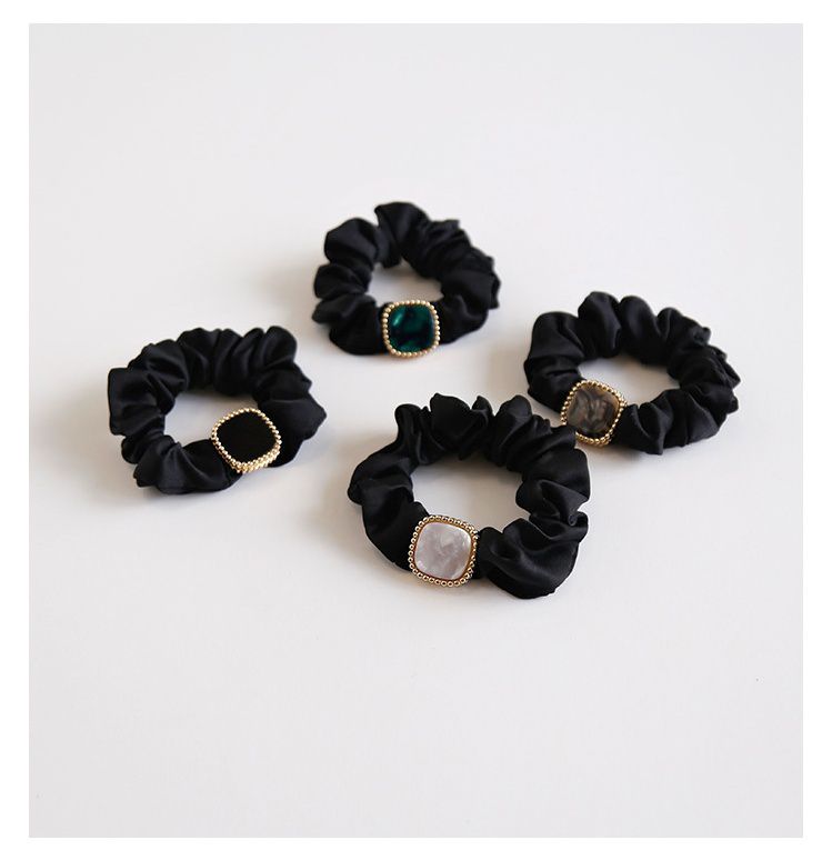 簡約輕奢風彈力髮圈-氣質黑色