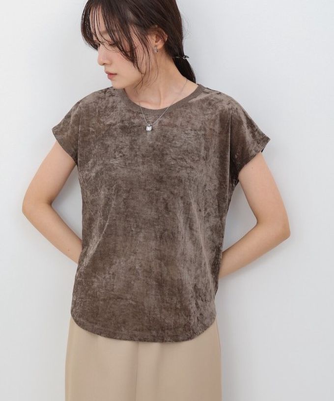 日本 Bab - 微透輕盈天鵝絨法式袖上衣-象牙米 (M)