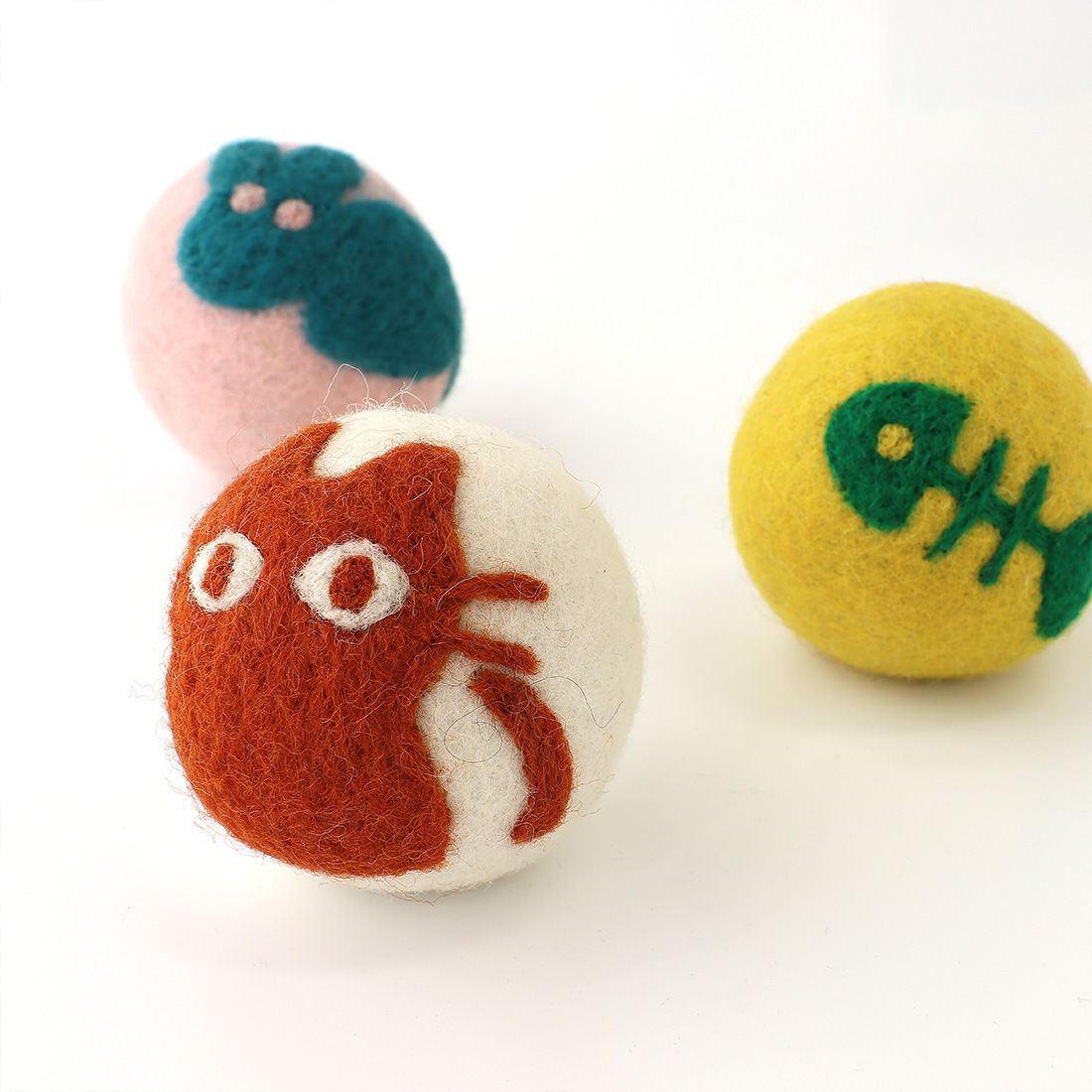 日本 TOMO - 100%尼泊爾羊毛烘衣球(3入組)-招財貓+不倒翁+幸運貓 (約φ6cm)