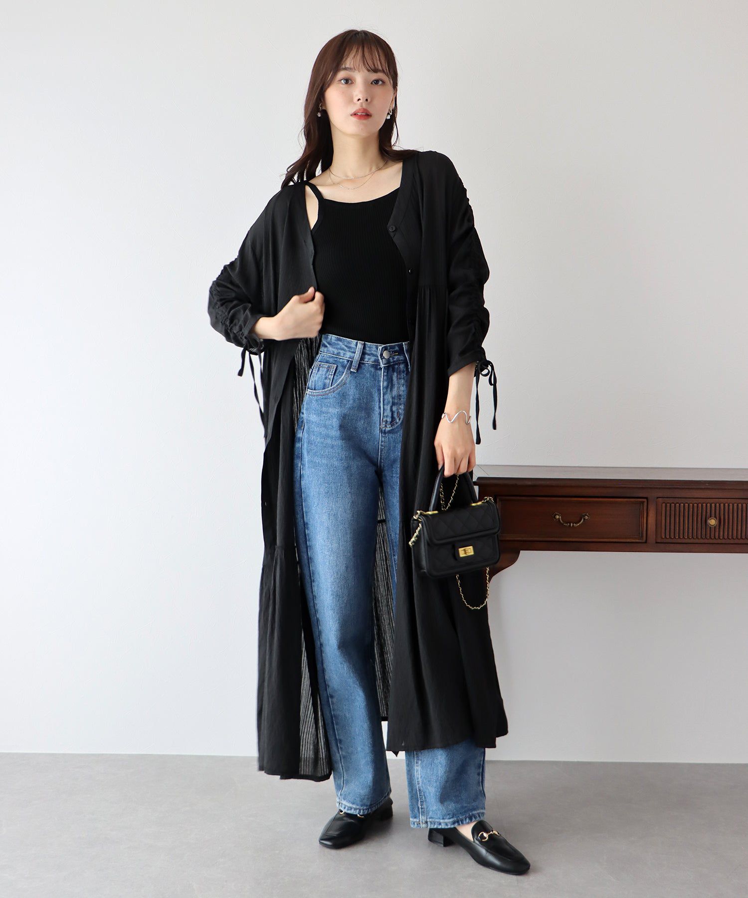 日本 BLUE EAST - 楊柳文藝抽繩長版襯衫-米杏