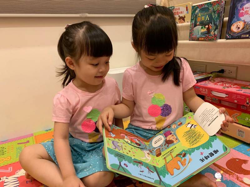 法國獨家授權《動手玩童話》推拉操作機關