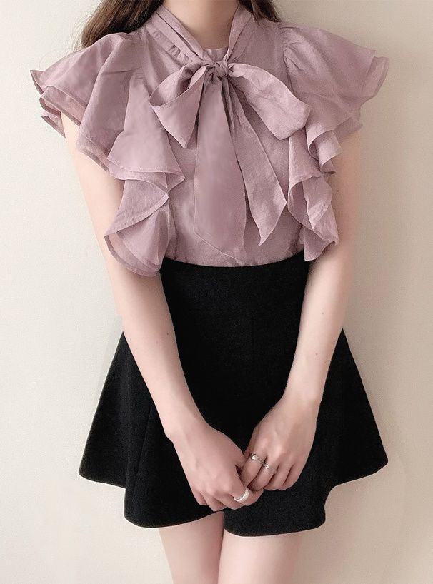 日本 GRL - 浪漫扭結波浪層次修身短袖上衣-經典黑