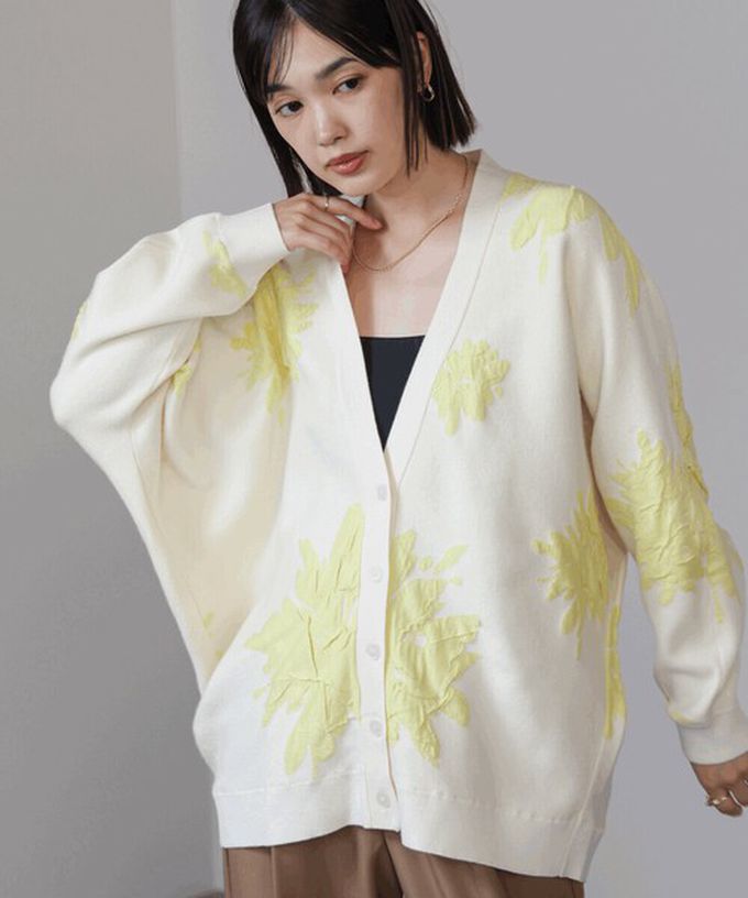 日本 Bab - 唯美花卉寬鬆感針織開襟外套-淺灰