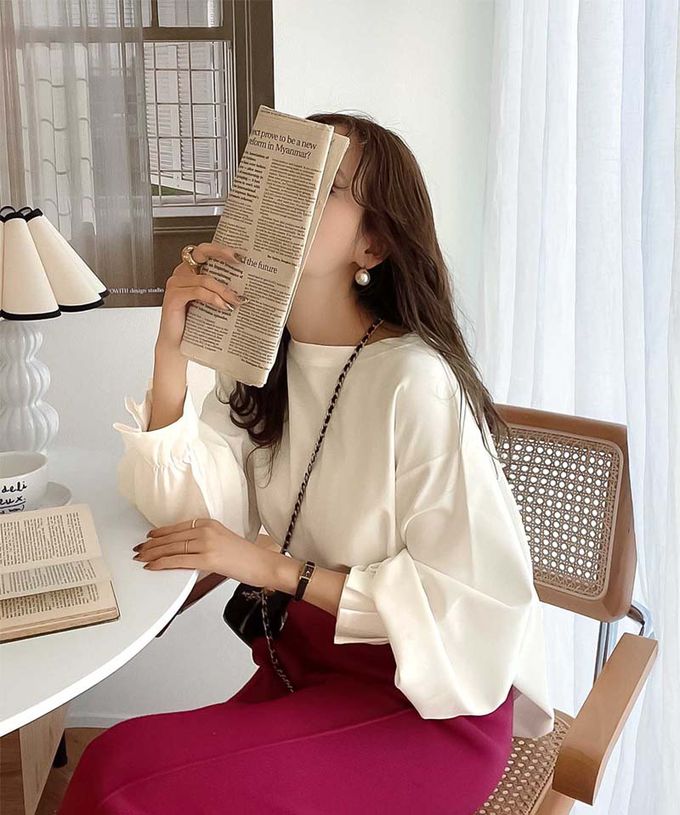 日本 Classical Elf - 100%棉 船領顯瘦糖果袖上衣-淺卡其