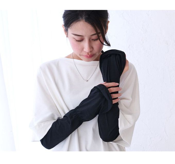 日本 LIZDAYS - 接觸涼感 抗UV彈性袖套(指環型覆蓋)-黑