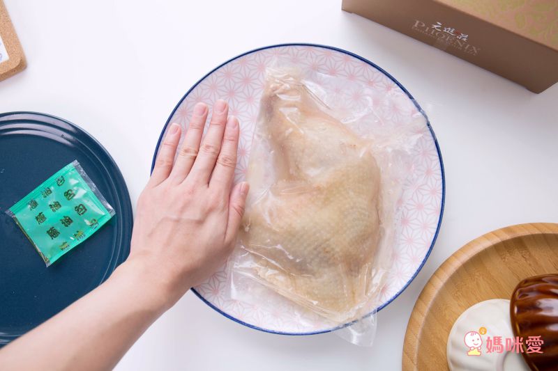 【元進莊】油蔥雞腿、蒲燒雞肉捲 ❤ 退冰就能吃！還有養生滋補黑蒜雞湯、滴雞精