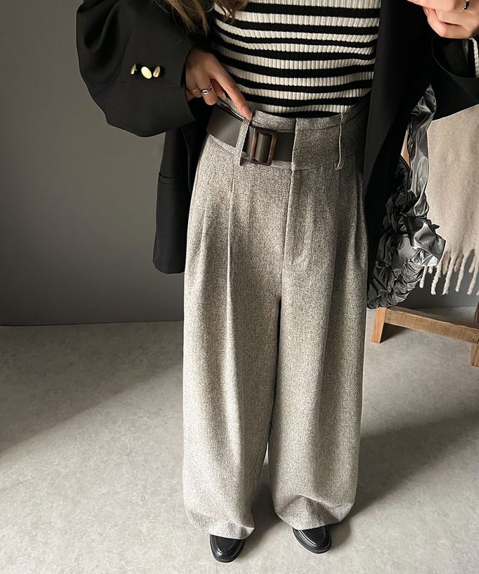 日本 Classical Elf - 腰帶造型粗花呢高腰美腿寬褲-淺杏