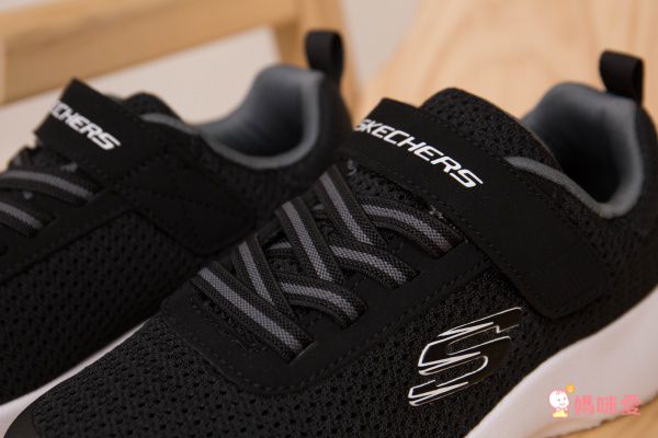 SKECHERS - DYNAMIGHT_個性黑色兒童機能運動鞋