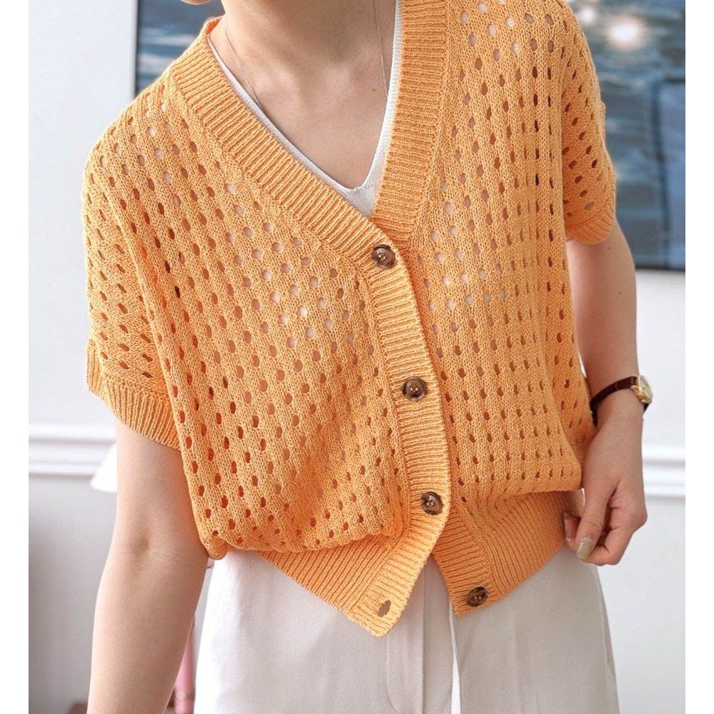 韓製 夏日棉麻洞洞V領短袖針織外套-橘子汽水 (FREE)