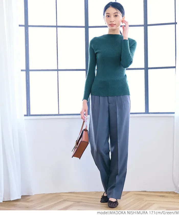 日本 COCA - 輕量柔軟 船型領薄針織上衣-高原綠