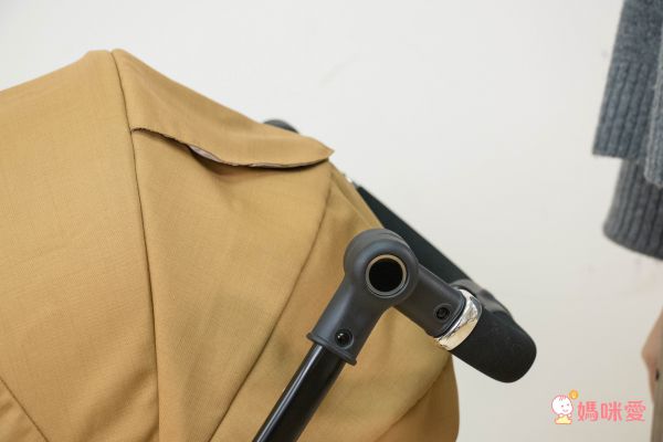 Combi Sugocal 推車