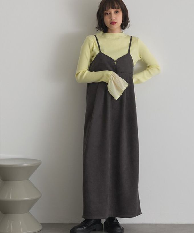 日本 ELENCARE DUE - 柔美垂墜感優雅絨面吊帶洋裝-象牙米