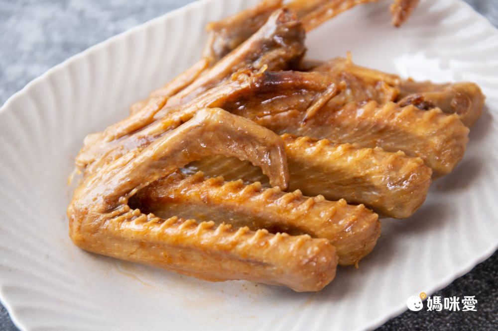 爆汁飽滿內餡！【立祥公寓】手工黑豬肉水餃 外皮Ｑ彈