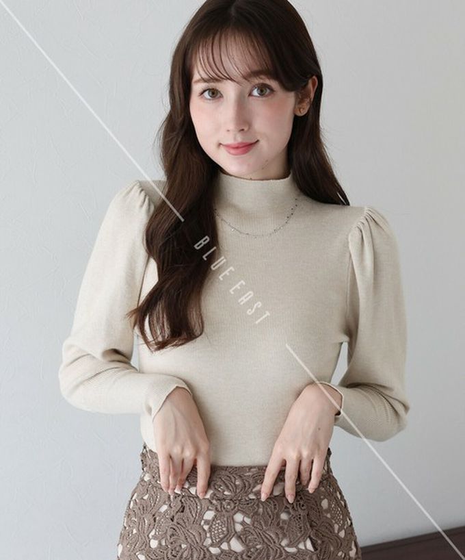 日本 BLUE EAST - 宮廷風百搭針織微高領長袖上衣-白