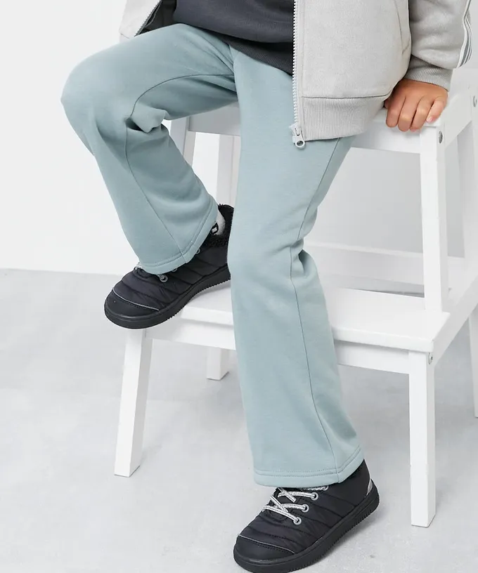 日本 devirock - RICH WARM 保暖裏毛喇叭長褲-淺藍