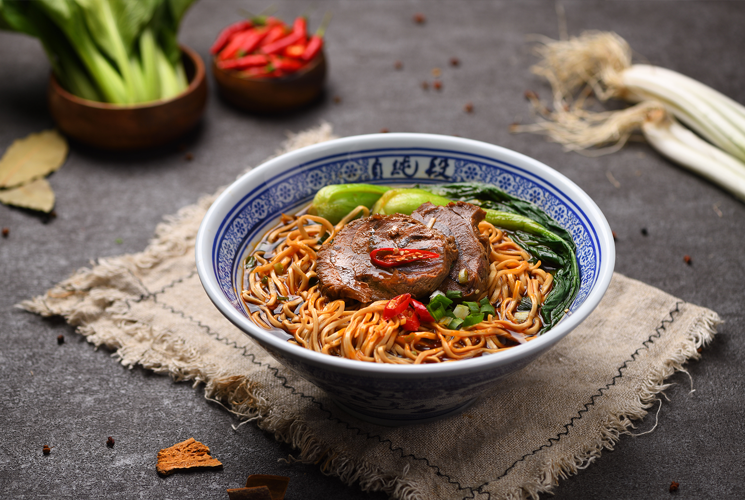 傳自祖母的好手藝【段純貞 即時料理牛肉麵】四川道地風味