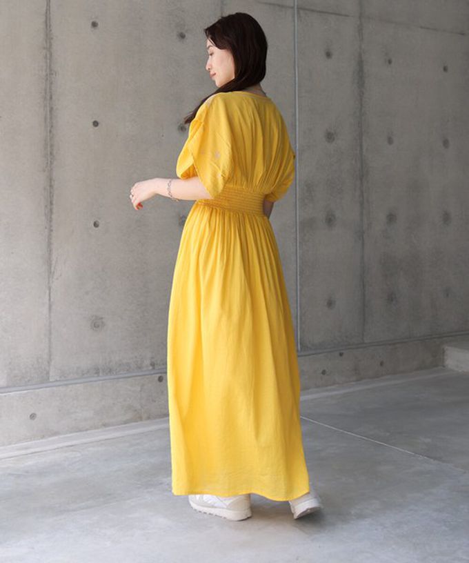 日本 Bab - 100%印度棉 素雅刺繡收腰短袖洋裝-黃