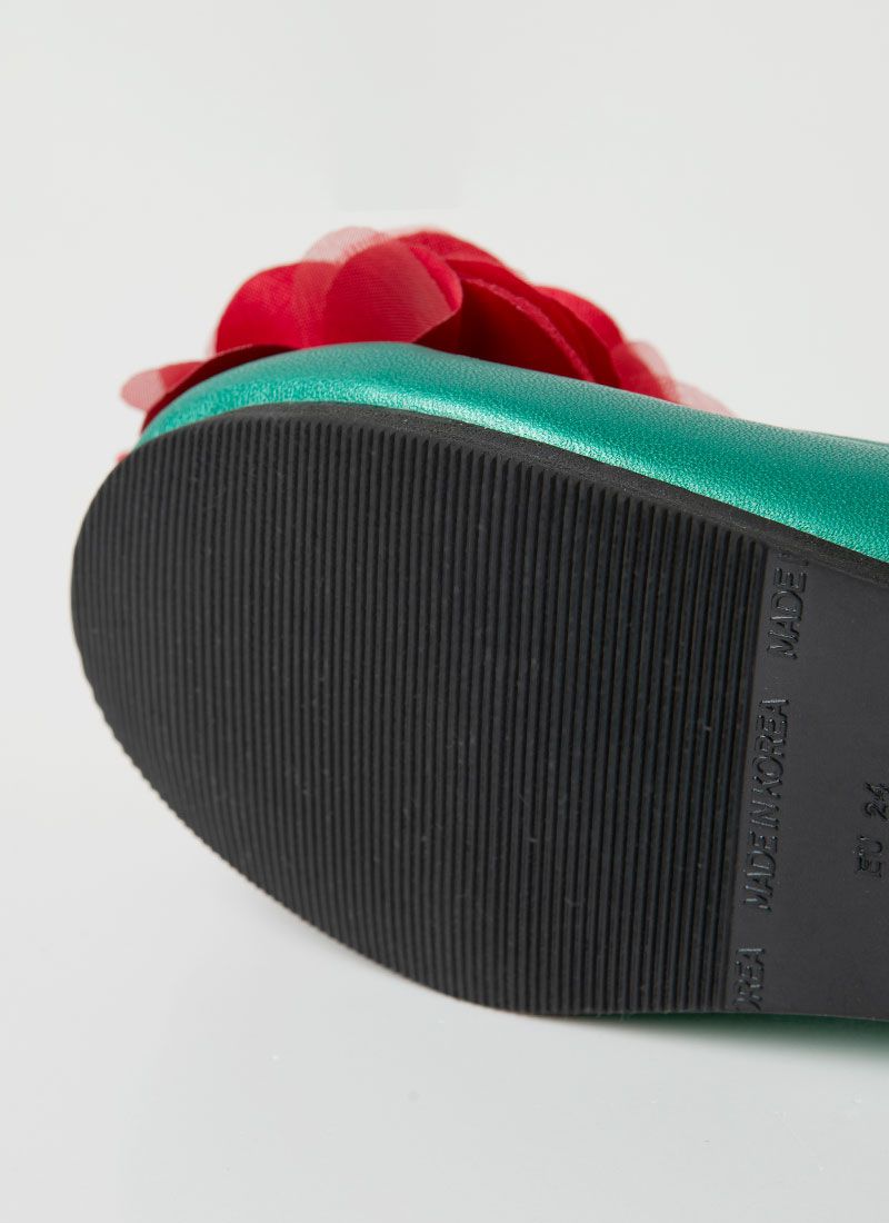 韓國 OZKIZ - 迷人立體紅花裝飾皮鞋-綠