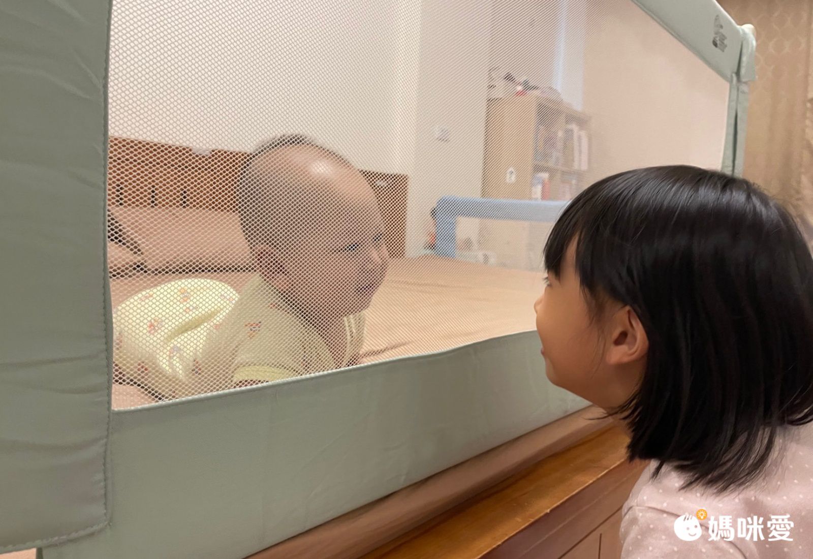 下殺3折起！【YODA 床圍、護欄】垂直升降安全更省空間