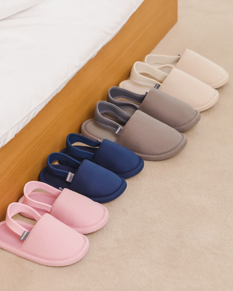 韓國 OZKIZ - 消音防滑室內鞋-鬆緊帶款(素色)-杏