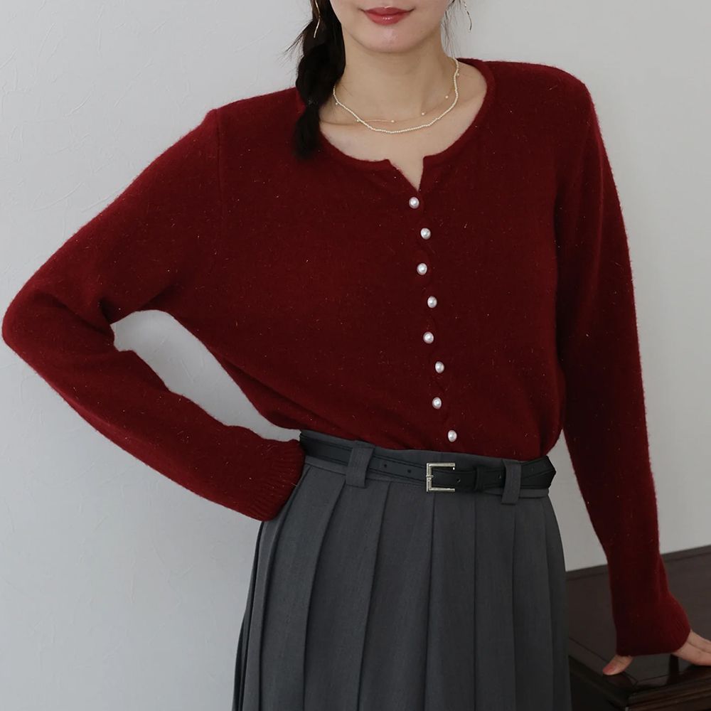 氣質交替珍珠扣針織上衣/開襟衫-酒紅