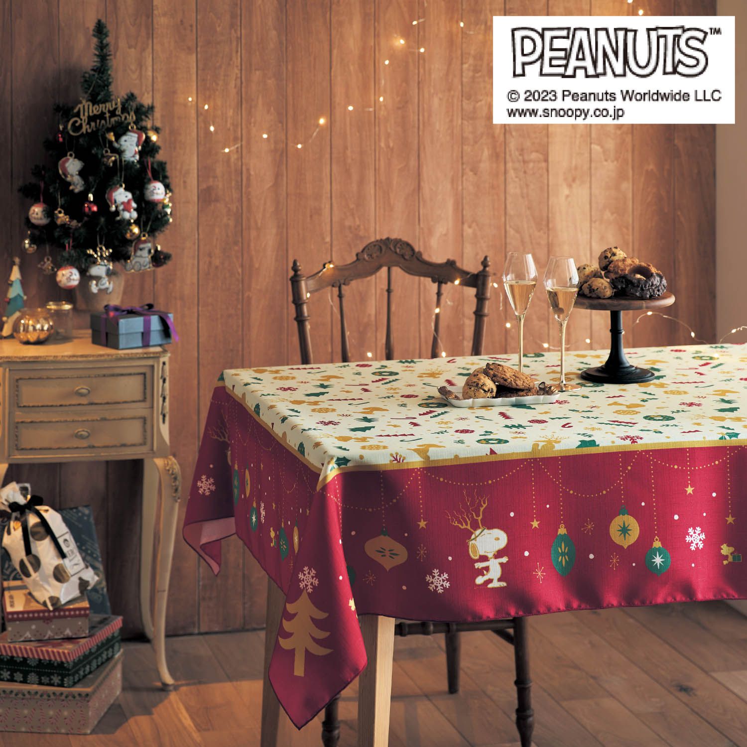 日本千趣會 - SNOOPY防潑水印花桌巾-耶誕慶典