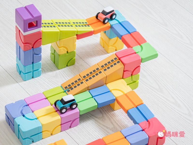 Qbi - 益智磁吸軌道玩具-成長探索系列-兒童同樂組-[獨家送]經典方塊4入擴充包(顏色隨機)