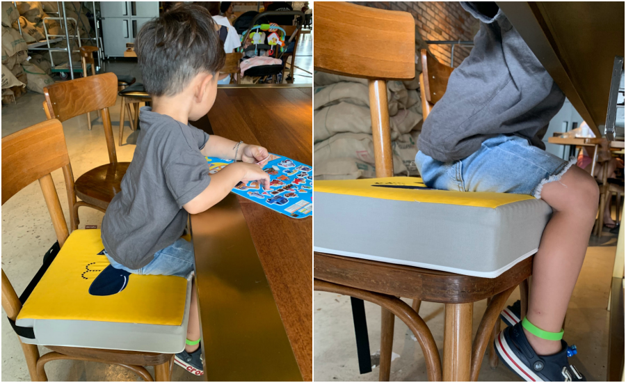 韓國 Organic Bean - 防水乳膠透氣兒童增高座墊-鯨魚家族-黃 (35x35x7cm)