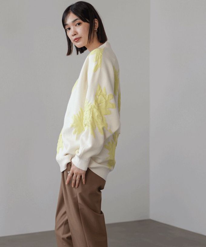 日本 Bab - 唯美花卉寬鬆感針織開襟外套-杏黑