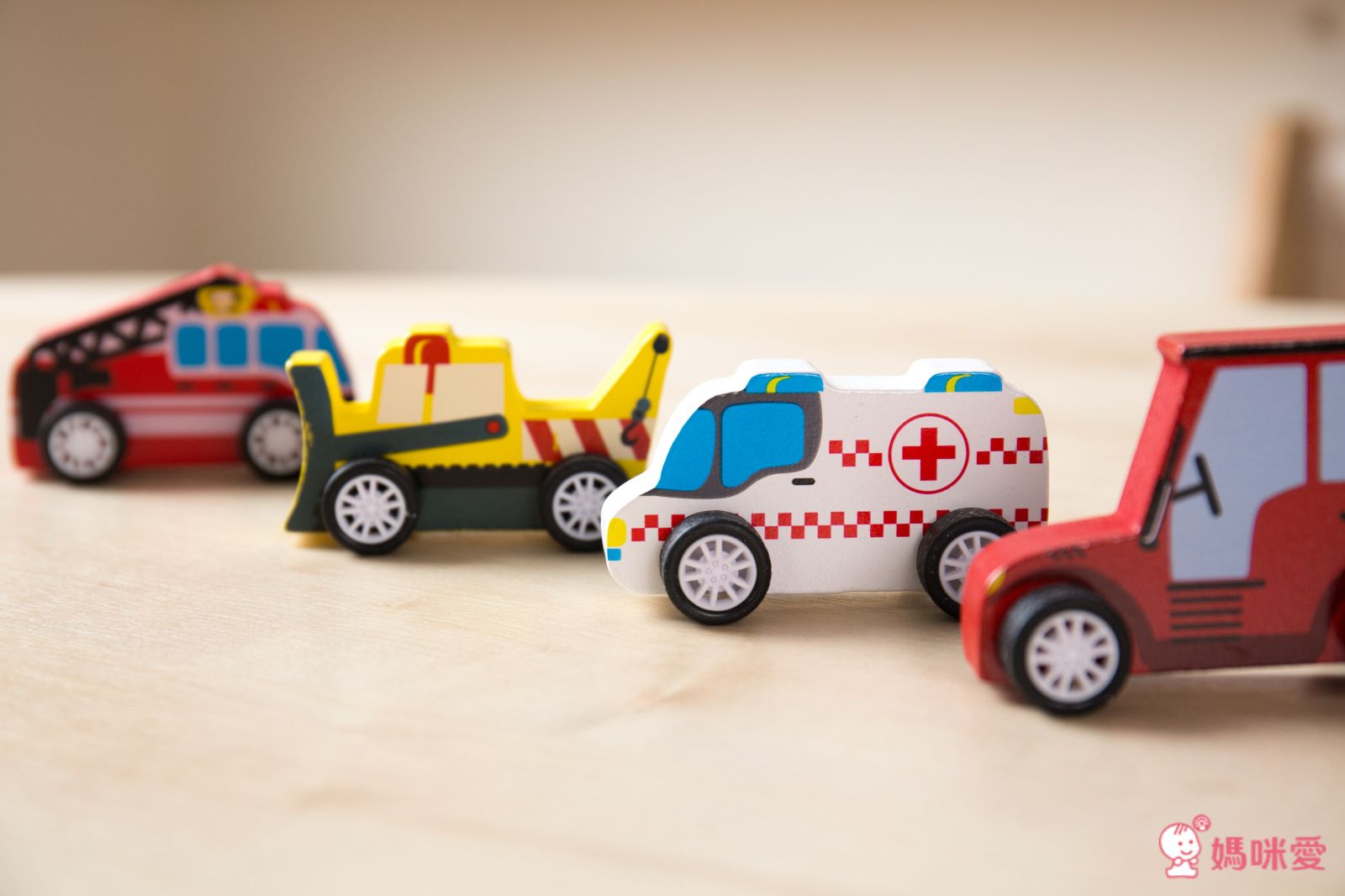 小車書系列-忙碌的小小消防車