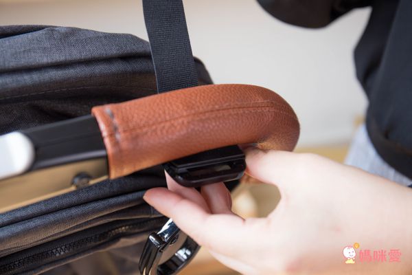 akachan honpo - 360度旋轉多功能掛勾-黑色